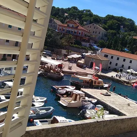 Bed & Breakfast Mozart Veli Lošinj