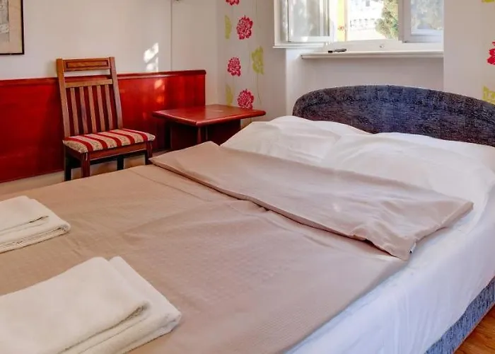 Mozart Oda ve Kahvaltı Veli Lošinj