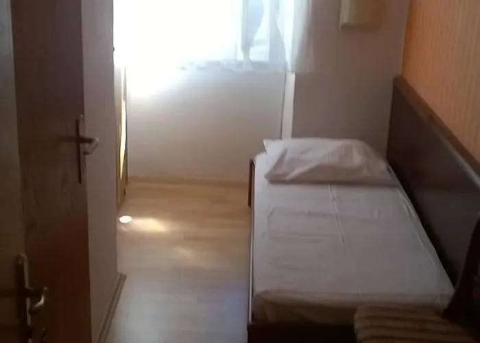 Mozart Oda ve Kahvaltı Veli Lošinj