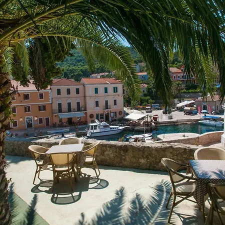 Mozart 2* Veli Lošinj